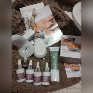 Nuface Facial Skin Toner Unit With Redlight Therapy